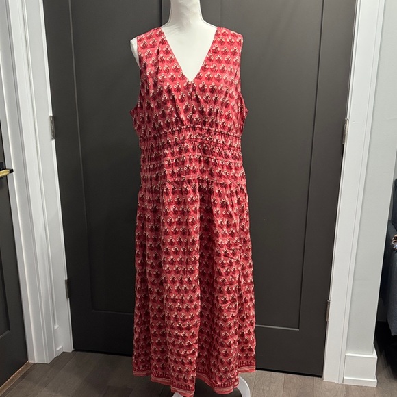 J. Crew Pink Geometric Midi Dress 100% Viscose - Picture 2 of 12